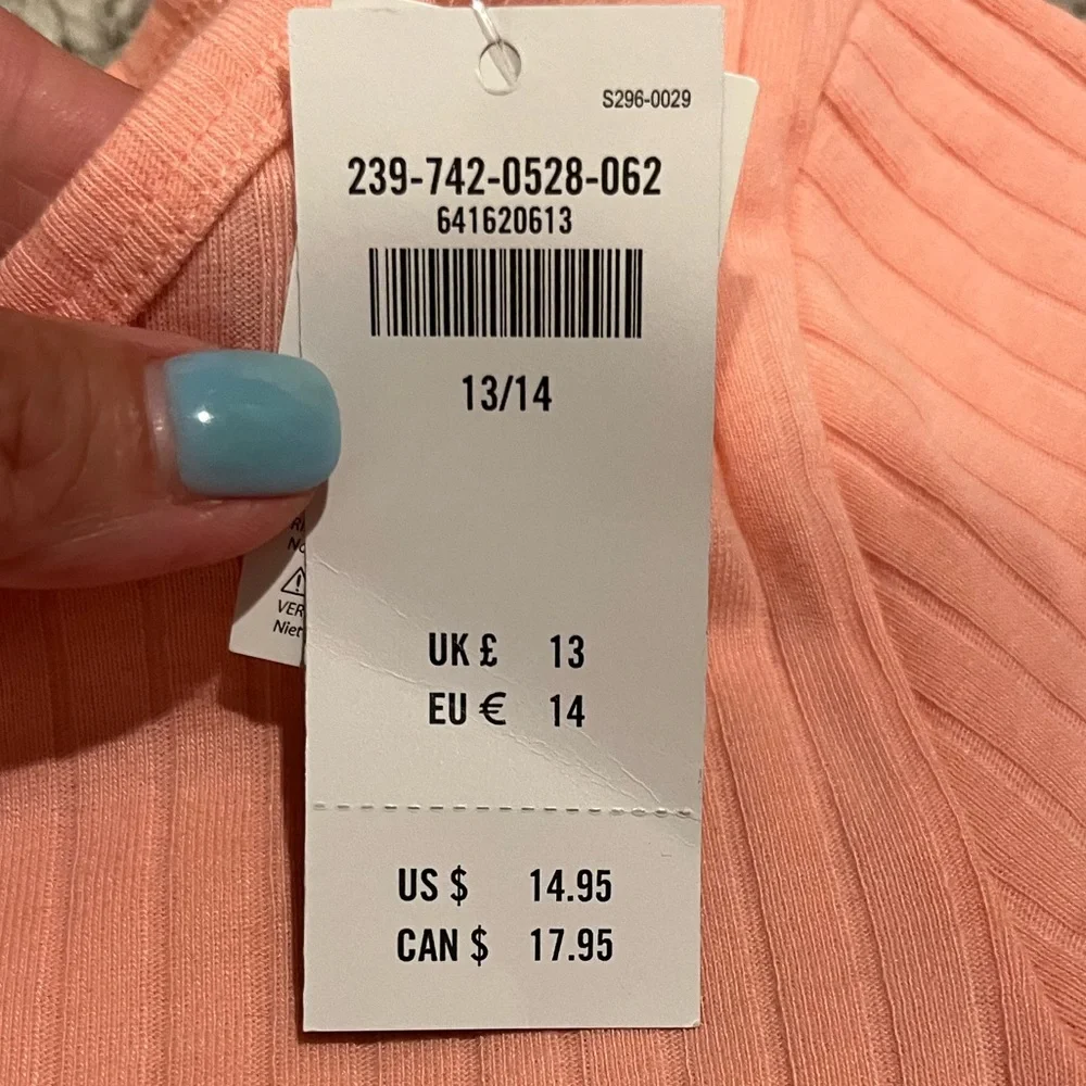 ABERCROMBIE Kids Short Sleeve Top- Size 13/14 NWT